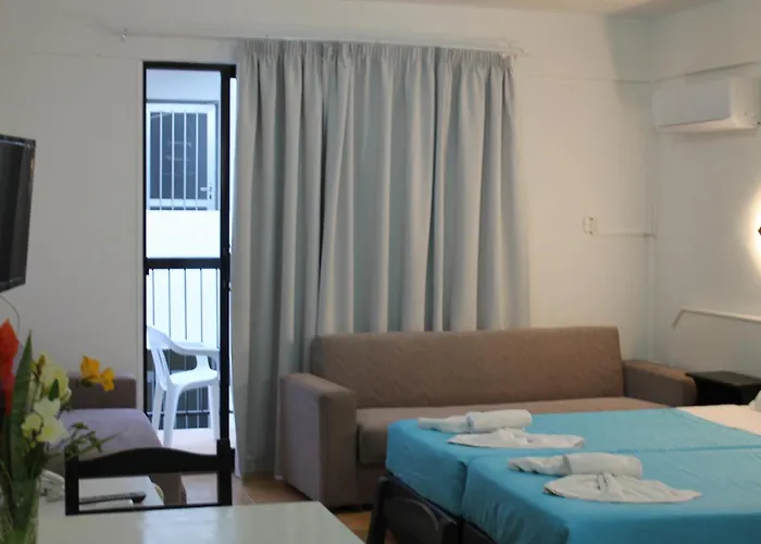 A Maos Hotel Apartments
